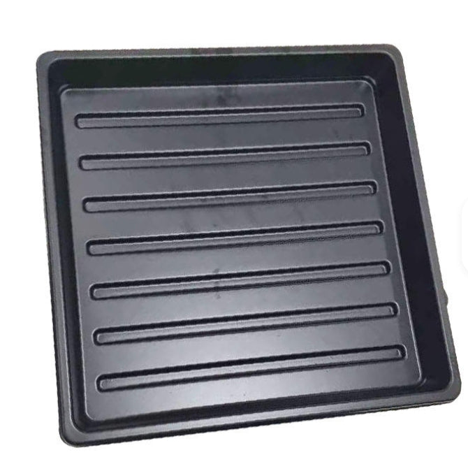 BageechaBox 10x10 microgreen tray front view – reinforced sides and lip for long-term use